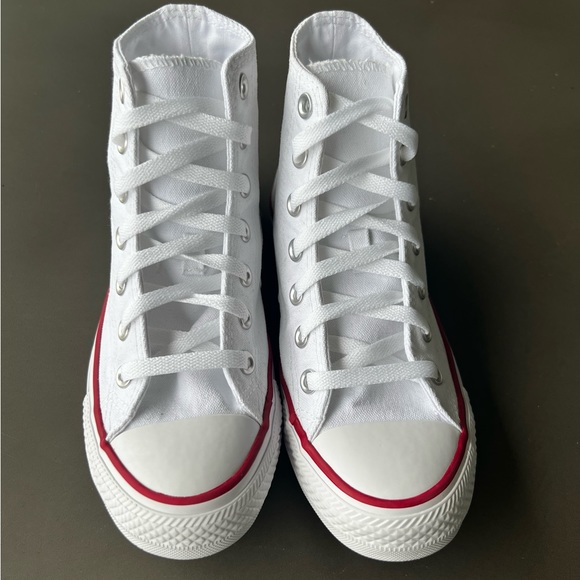 White Chuck Taylor All Star Converse - Picture 4 of 7